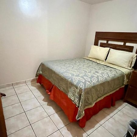 Del Bosque Tj Inn Tijuana Luaran gambar