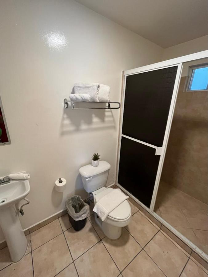 Del Bosque Tj Inn Tijuana Luaran gambar