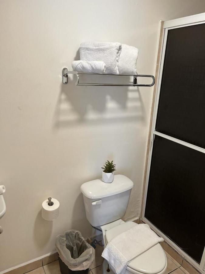 Del Bosque Tj Inn Tijuana Luaran gambar