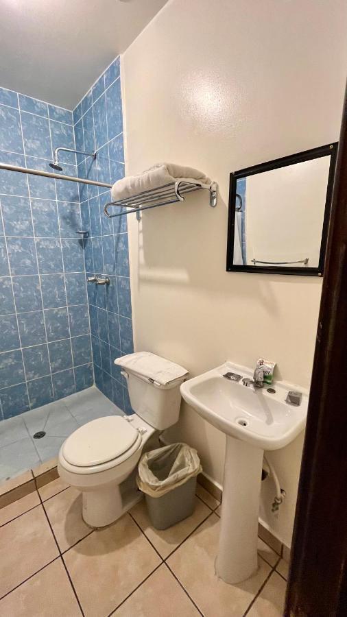 Del Bosque Tj Inn Tijuana Luaran gambar